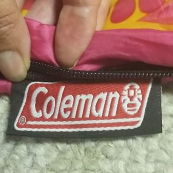 Coleman Kids/Teens Reversible Sleeping Bag - Picture 3 of 5